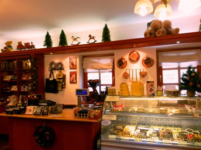 Kopcsik Marcipánia Szamos Édességbolt